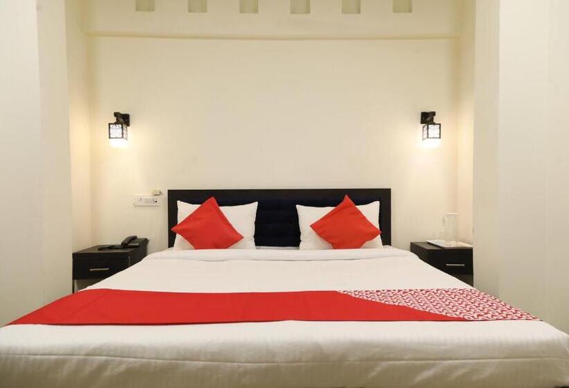 Hotell Oyo 28069 Leo Star