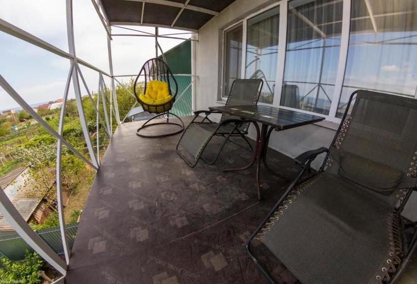 بنسيون Maldives