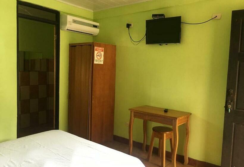 فندق صغير Cabinas Brisas Del Golfo