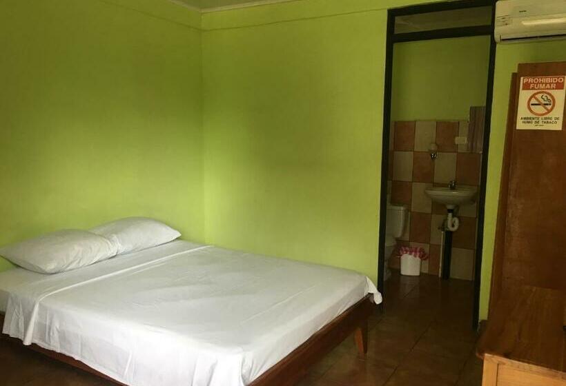 فندق صغير Cabinas Brisas Del Golfo