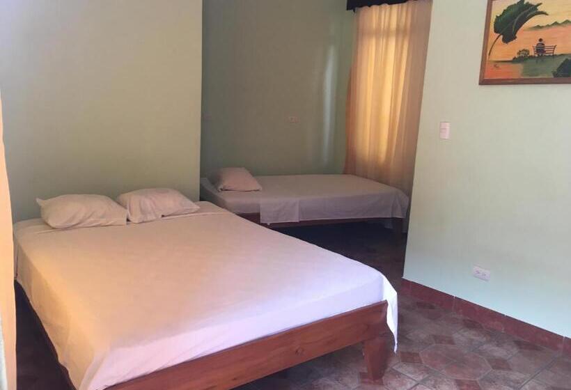 فندق صغير Cabinas Brisas Del Golfo