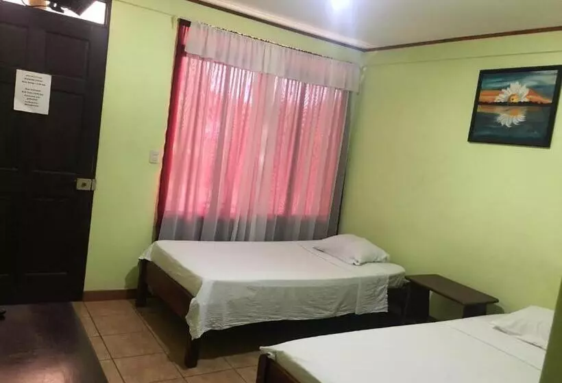 Retkeilymaja Cabinas Brisas Del Golfo