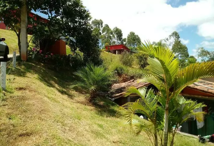 Retkeilymaja Rancho Das Montanhas