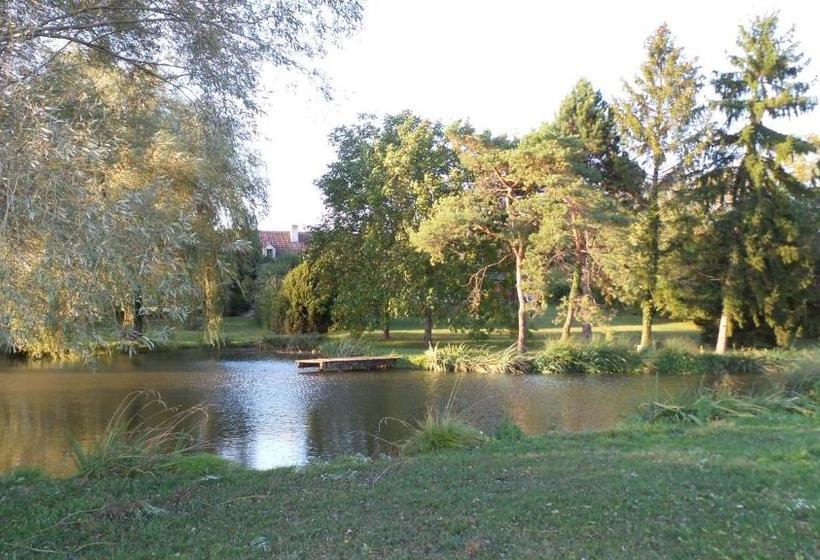 مبيت وإفطار La Petite Noue