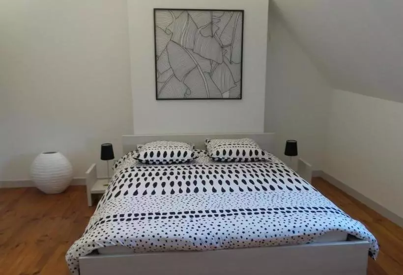 ベッドアンドブレックファースト La Petite Noue