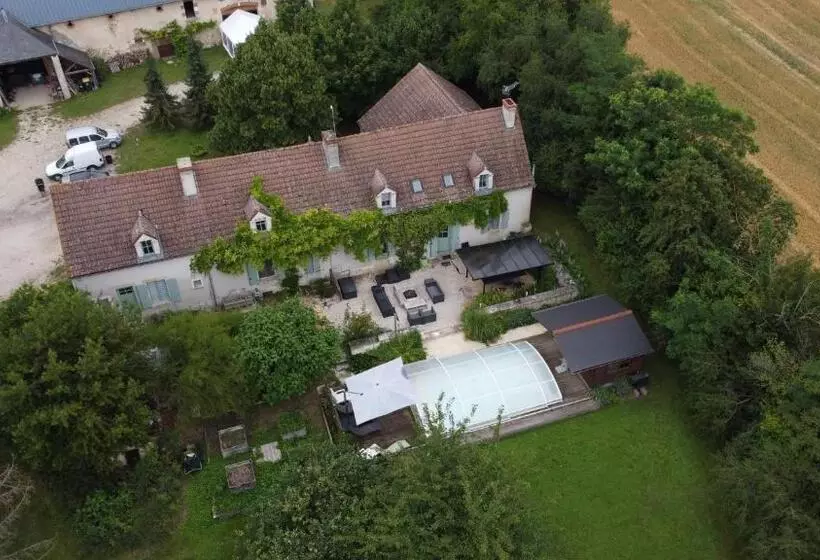 ベッドアンドブレックファースト La Petite Noue