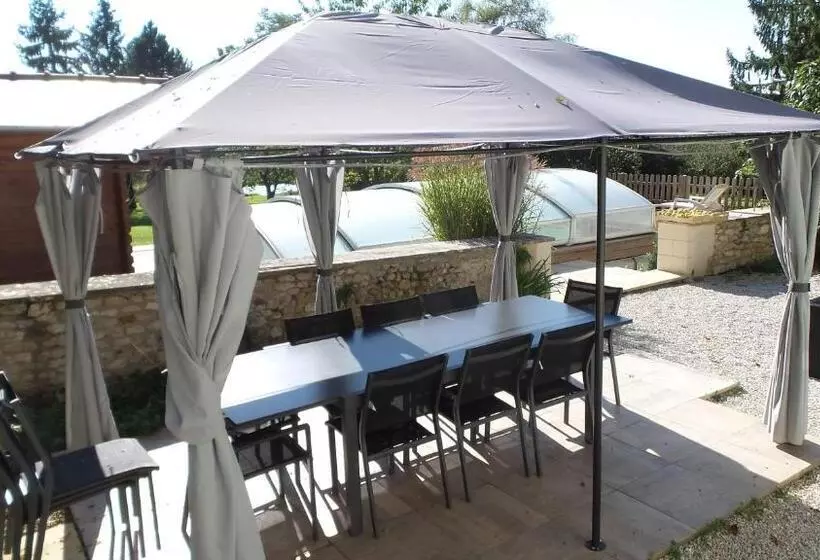 ベッドアンドブレックファースト La Petite Noue