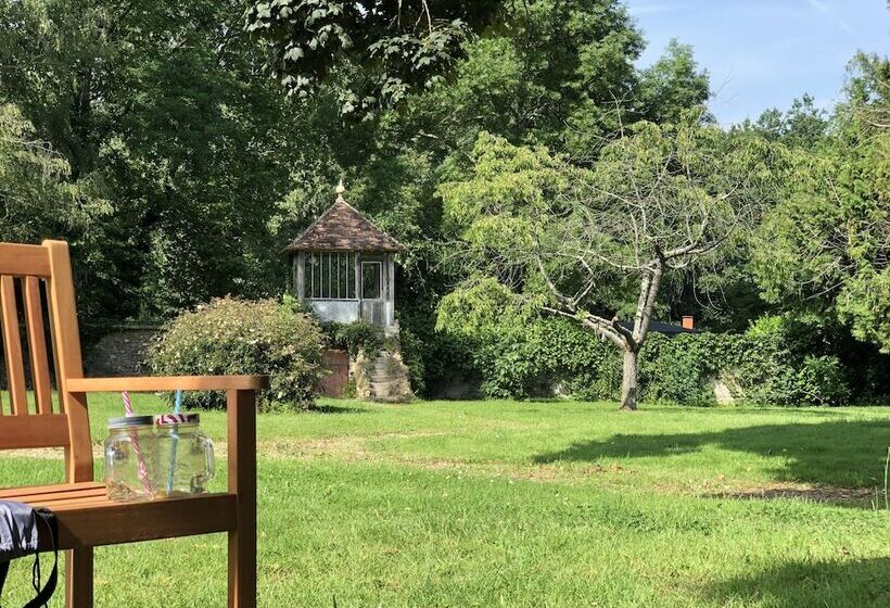 مبيت وإفطار La Villa Rochette