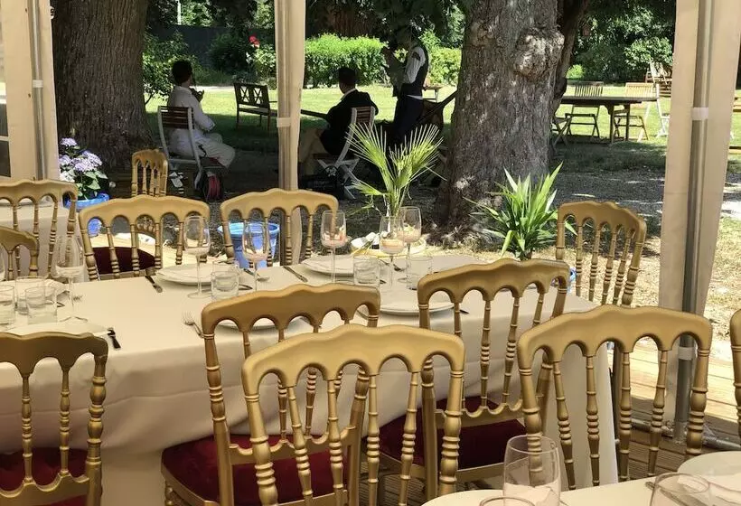 Aamiaismajoitus (B&B) La Villa Rochette