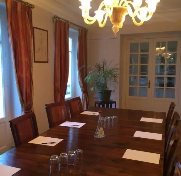 Aamiaismajoitus (B&B) La Villa Rochette