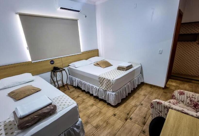 בית מלון כפרי Golden View