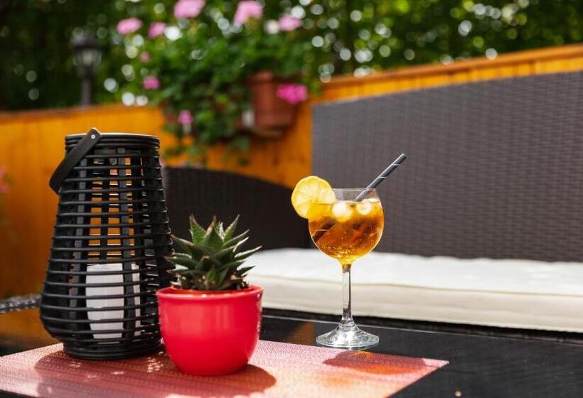 Hotel Sattelbogener Hof