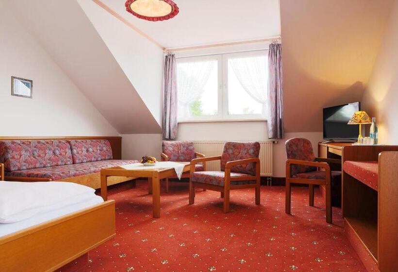 Hotel Sattelbogener Hof