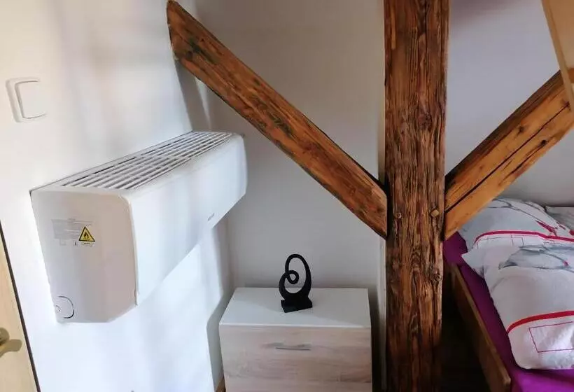 Majatalo Fara Choustníkovo Hradiště