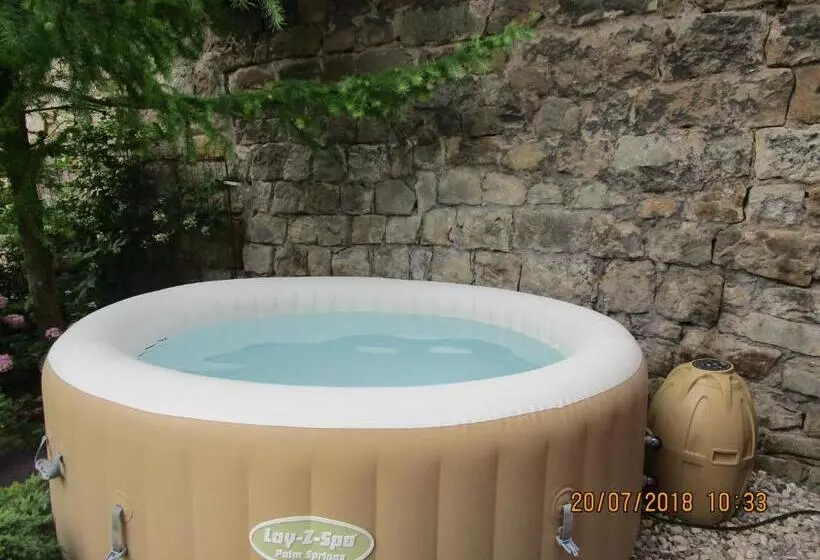 Majatalo Fara Choustníkovo Hradiště