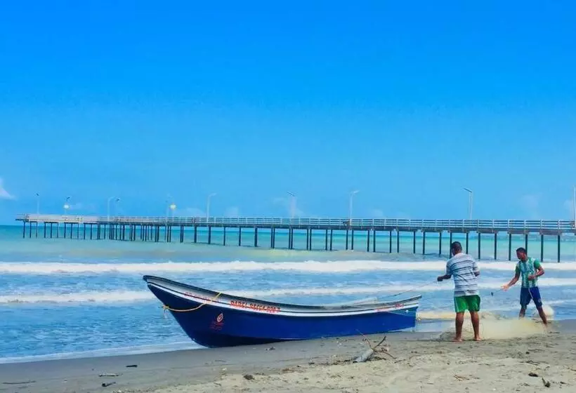 ペンション Maria Moñitos Hostel