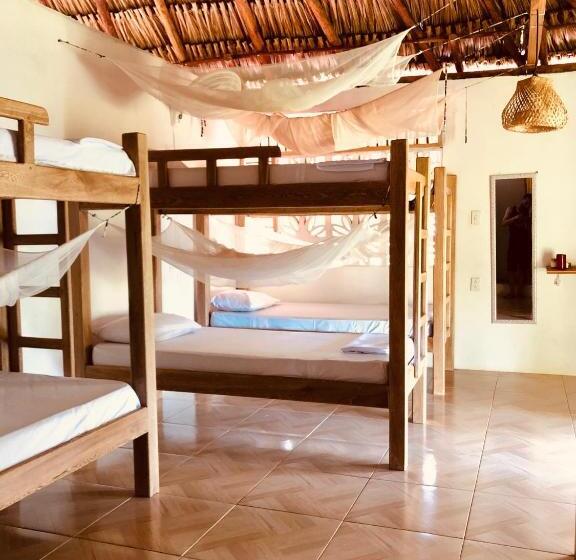 Pension Maria Moñitos Hostel