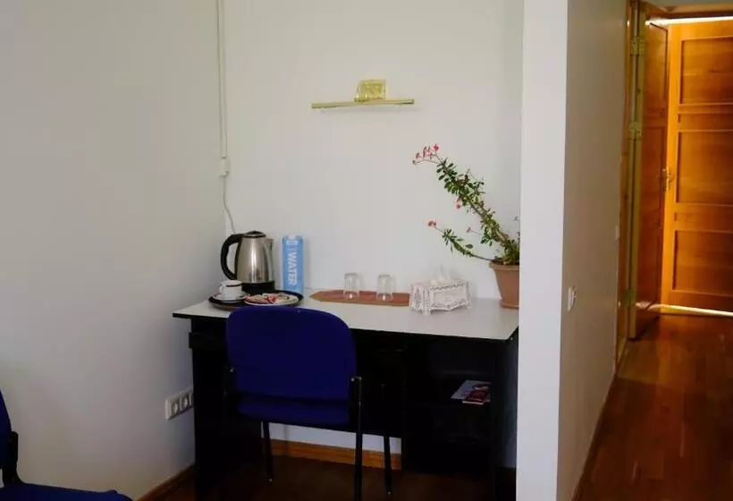 Retkeilymaja Ymca Spitak