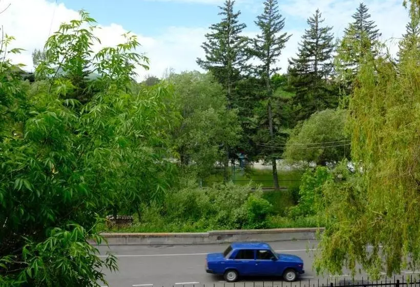 Retkeilymaja Ymca Spitak