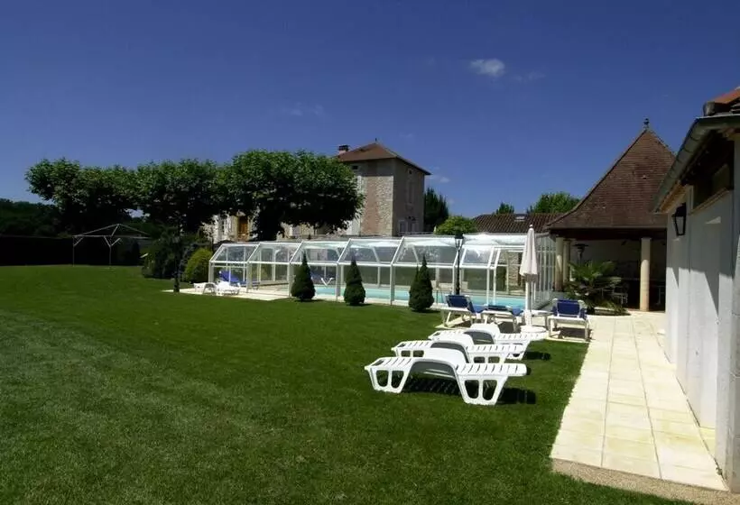 Hostellerie Clau Del Loup   Logis Hotels