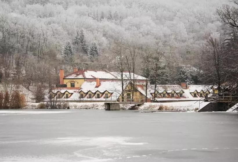 ホテル Nemojanský Mlýn