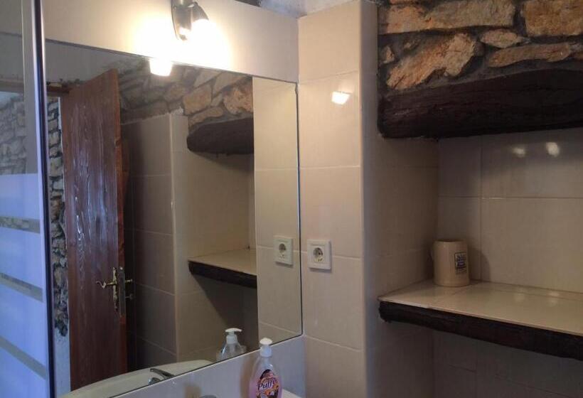 Пансион Casa Lambuh