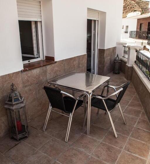 ペンション Hostal Soledao