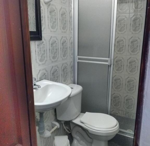 פנסיון Hostal Viyaje