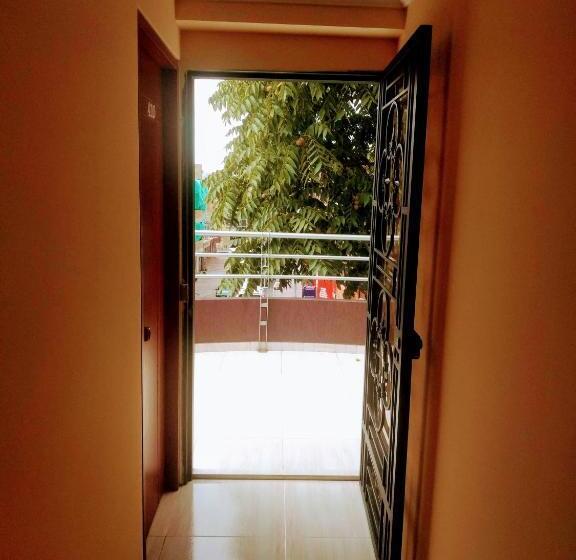 פנסיון Hostal Viyaje