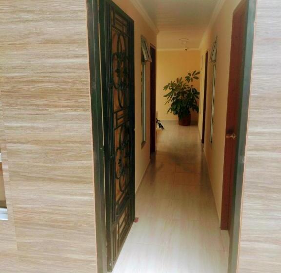 פנסיון Hostal Viyaje