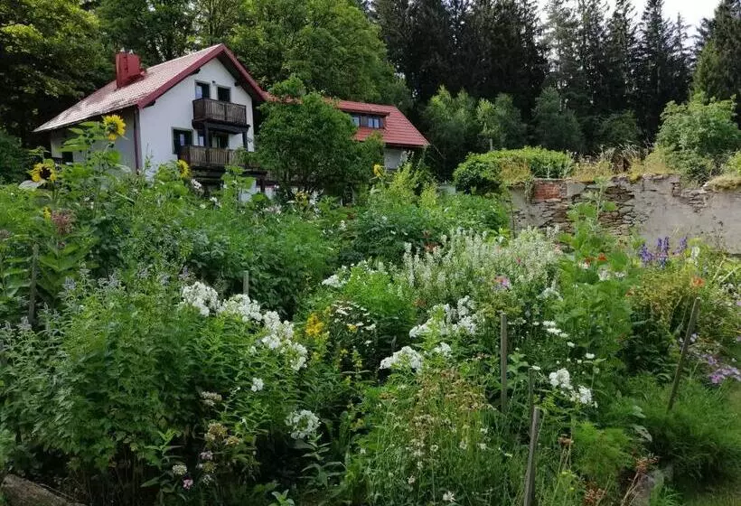 ペンション Penzion Nadějov