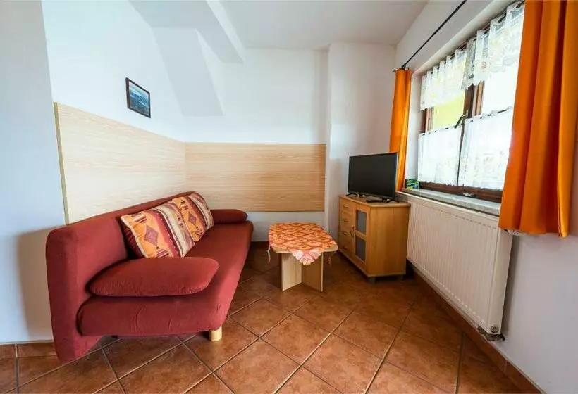 ペンション Penzion A Vinařství Vyskočil Strachotín