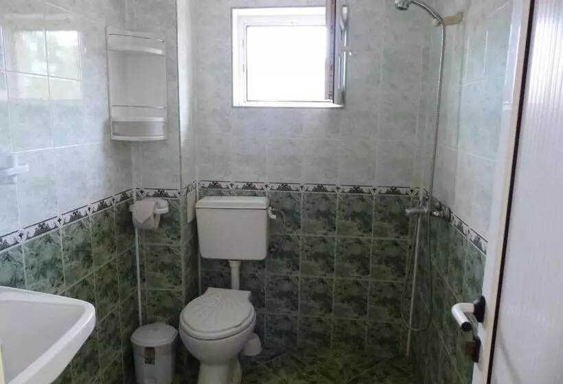 پانسیون Sunhouse Rooms