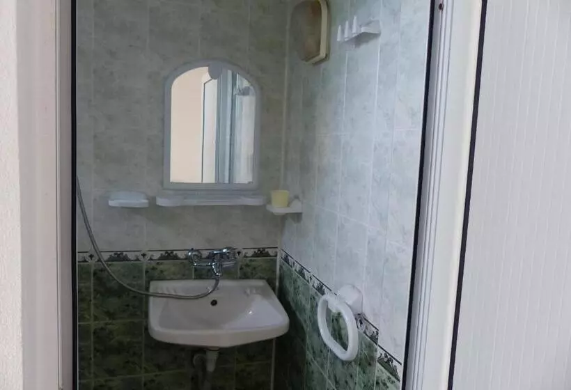پانسیون Sunhouse Rooms