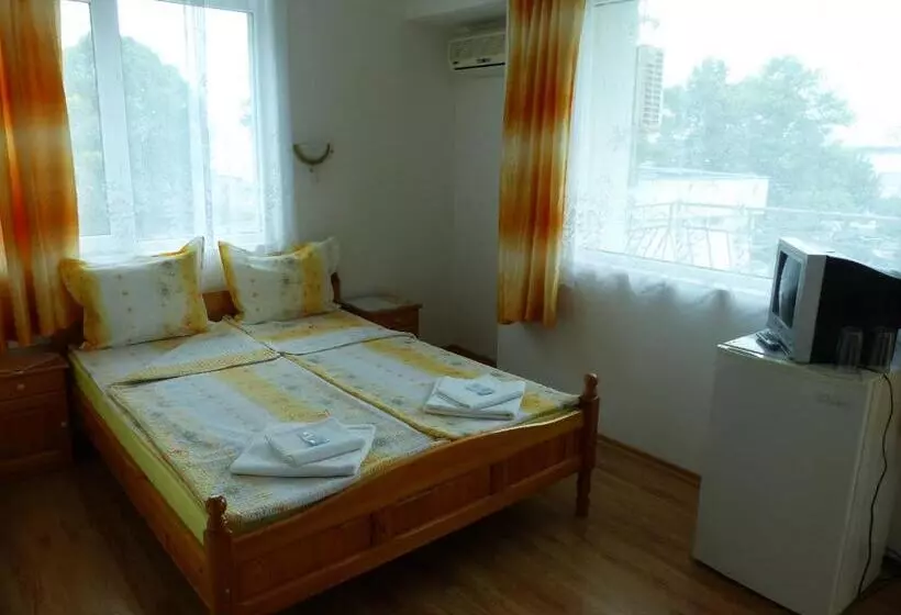 پانسیون Sunhouse Rooms