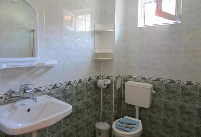 پانسیون Sunhouse Rooms