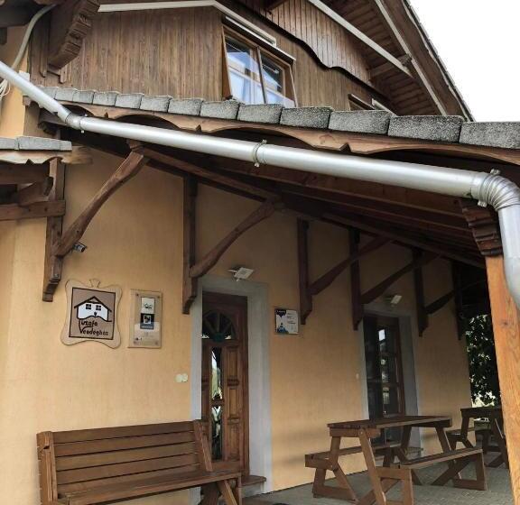 Пансион Tiszafa Vendégház Szentgál