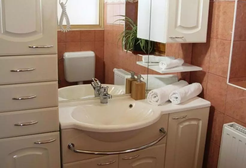 ペンション Tiszafa Vendégház Szentgál