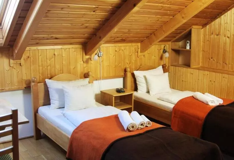 ペンション Tiszafa Vendégház Szentgál