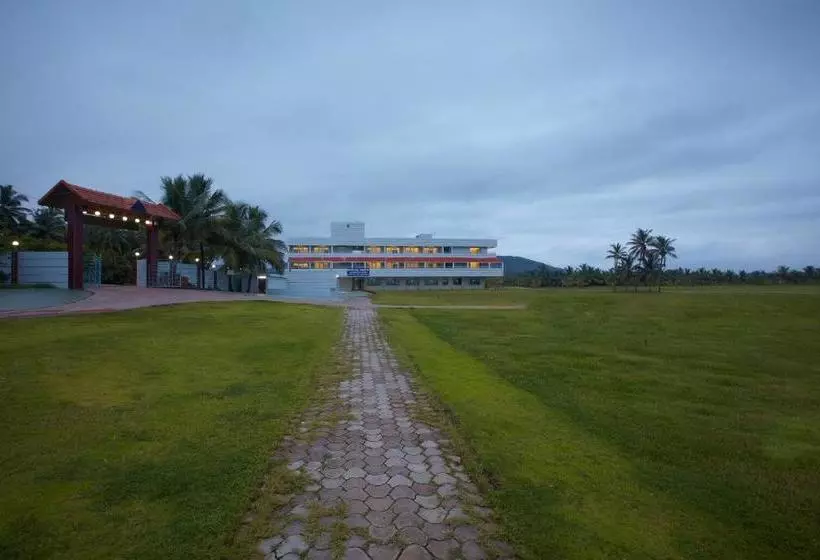 Rns Golf Resort & Nature Cure Centre