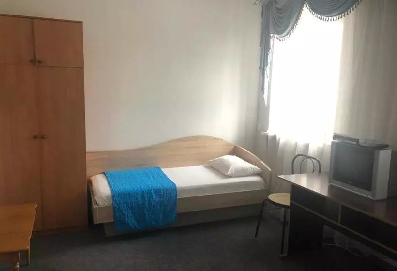 Retkeilymaja U Fedora