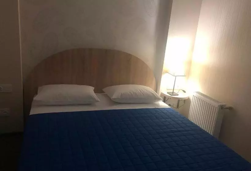 Retkeilymaja U Fedora