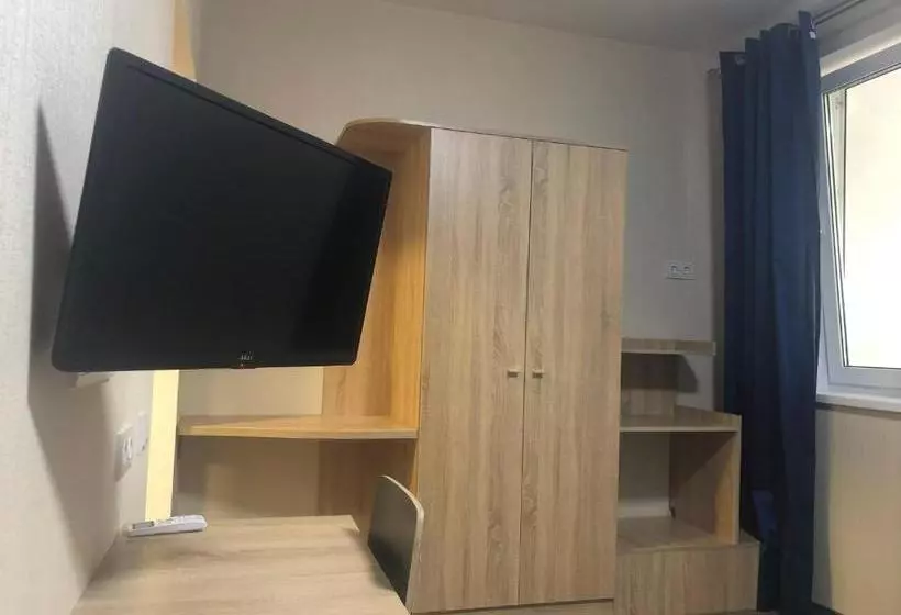 Retkeilymaja U Fedora