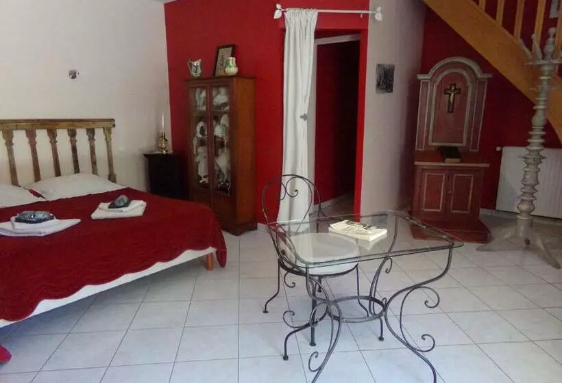 Aamiaismajoitus (B&B) Chambres Et Table D Hôtes, Maisonnettes Individuelles Dans Propriété Privée