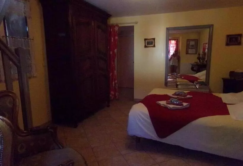 Aamiaismajoitus (B&B) Chambres Et Table D Hôtes, Maisonnettes Individuelles Dans Propriété Privée