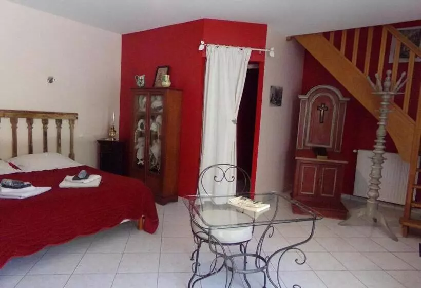 Aamiaismajoitus (B&B) Chambres Et Table D Hôtes, Maisonnettes Individuelles Dans Propriété Privée