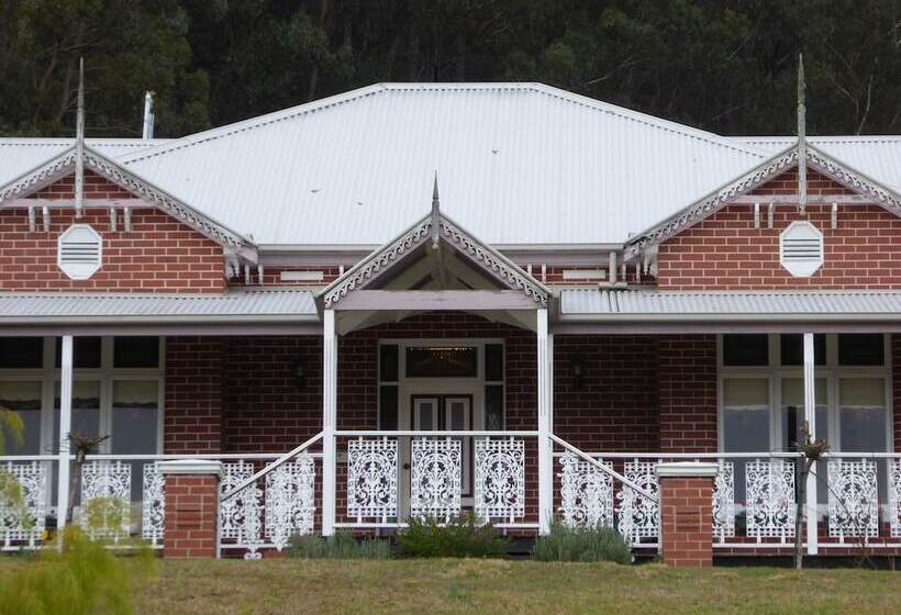 Bed and Breakfast Deloraine Homestead