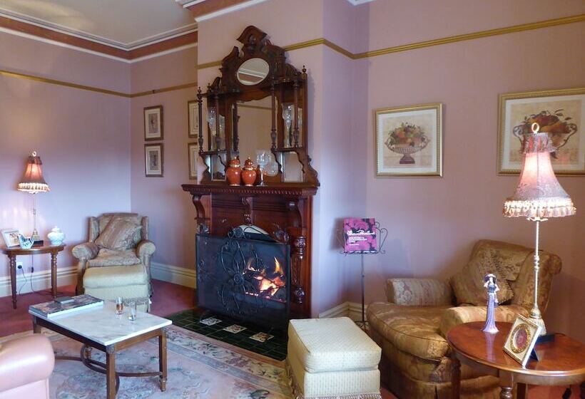 Bed and Breakfast Deloraine Homestead