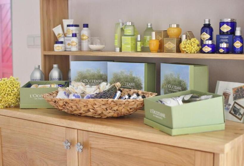 Chateau Herálec Boutique Hotel & Spa By L Occitane