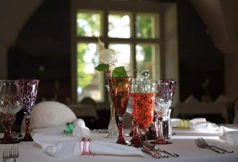 Chateau Herálec Boutique Hotel & Spa By L Occitane